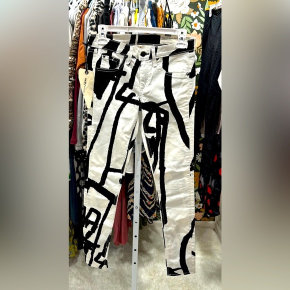 M165 // NWT Rag & Bone The Skinny White Robot Jeans // Size 26 - Picture 2 of 3